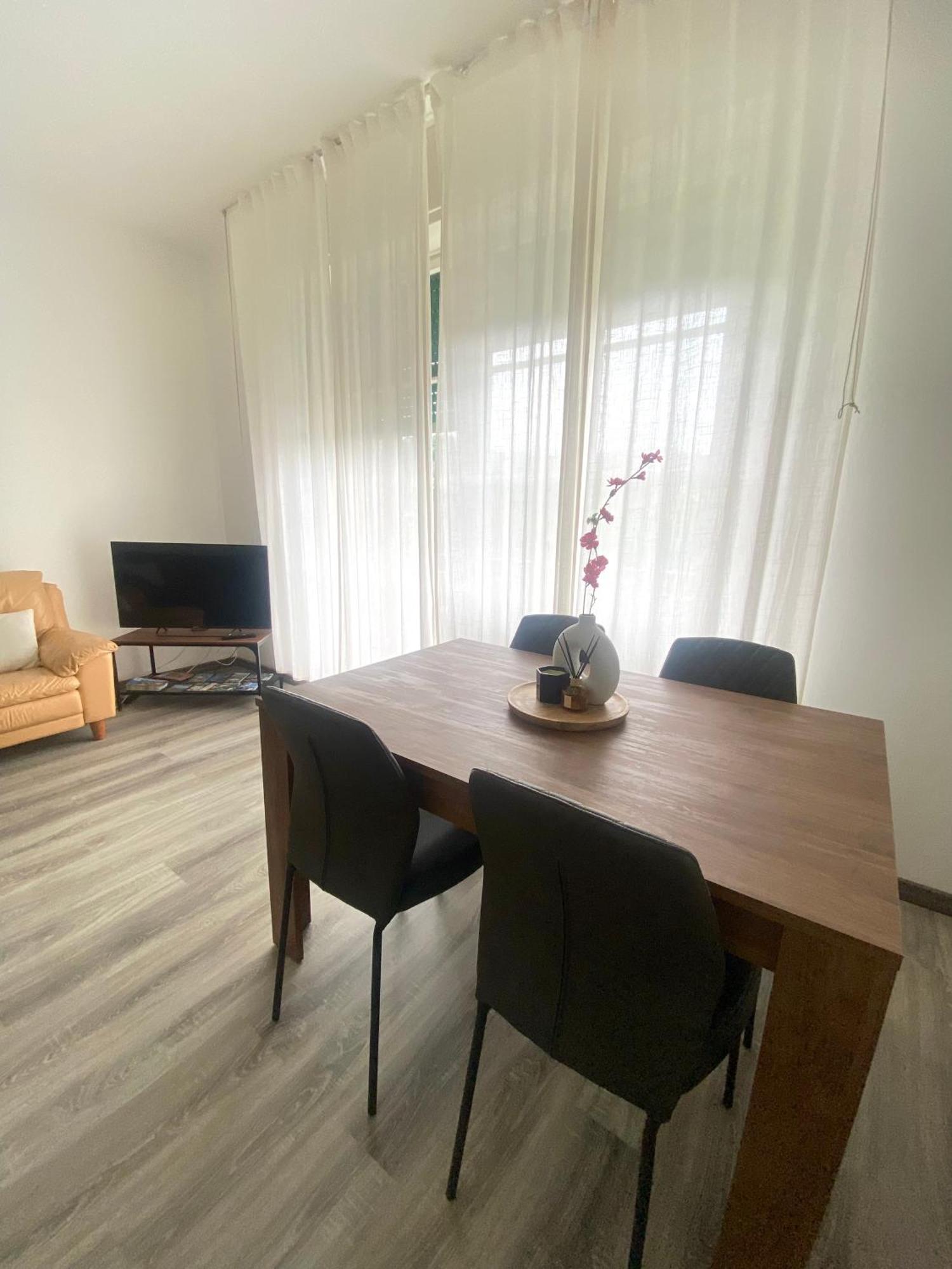 Casa Sara Como Lake Parcheggio Interno Privato Cernobbio Exterior foto