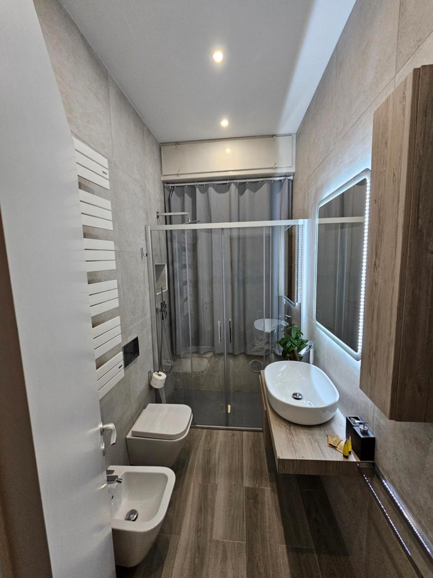 Casa Sara Como Lake Parcheggio Interno Privato Cernobbio Exterior foto